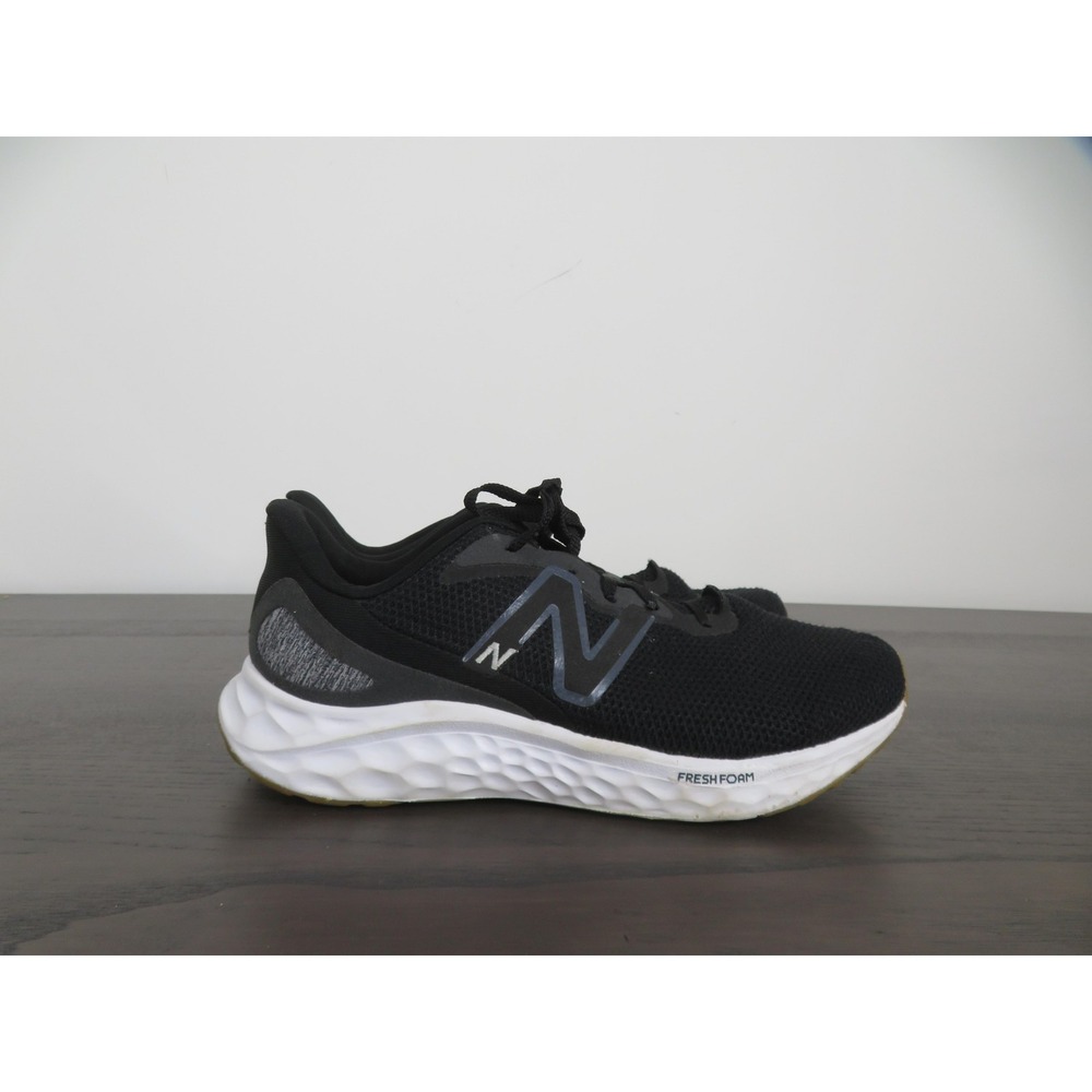 New Balance Fresh Foam Arishi V4 Mens 8.5 4E Black Running Shoes MARISEK4
